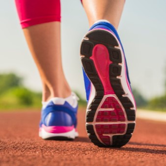 Pasos para Pies Felices: Consejos para el Cuidado Diario