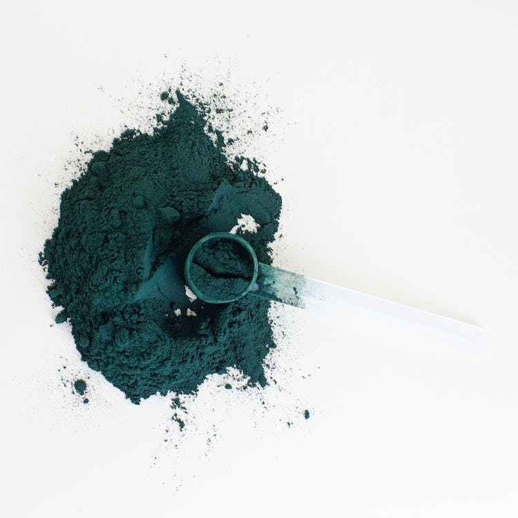 7 poderosas razones de salud por las cuales consumir spirulina diariamente: